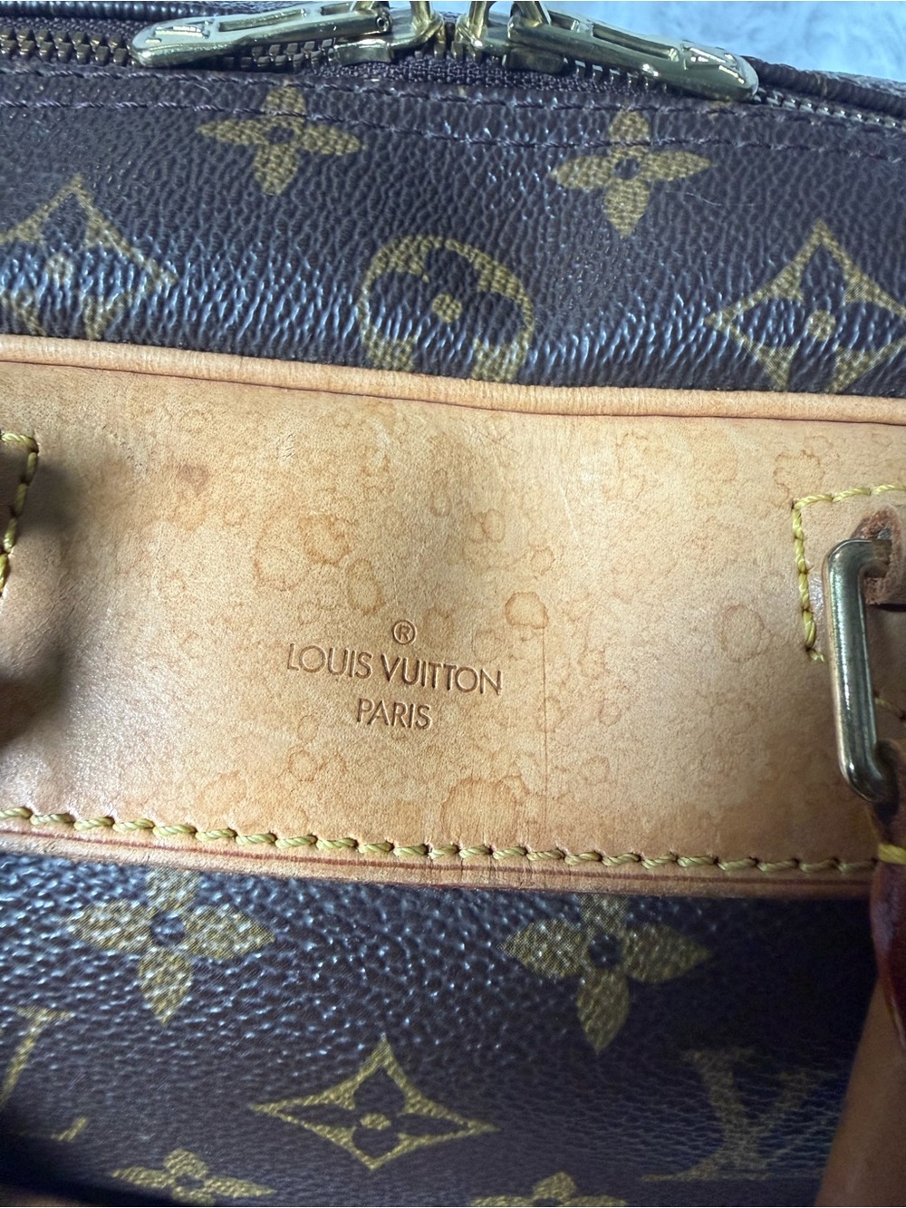 Vintage Louis Vuitton Deauville Monogram Canvas Honey Patina Clean Interior - Picture 13 of 16